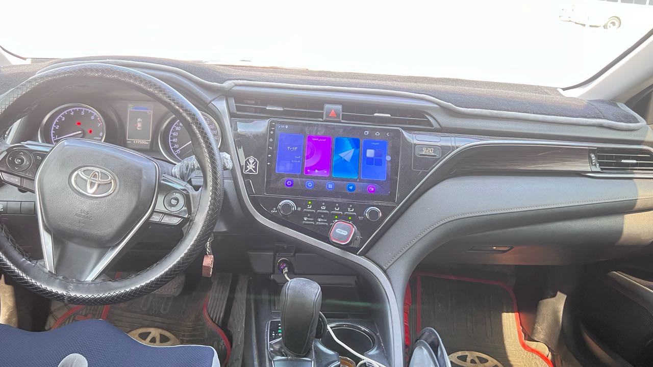 Car Image 2019 TOYOTA CAMRY LE