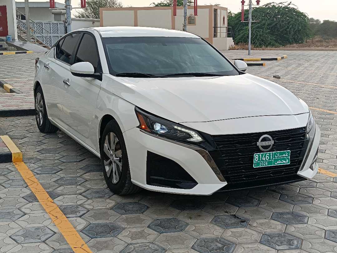 Car Image 2019 NISSAN ALTIMA S