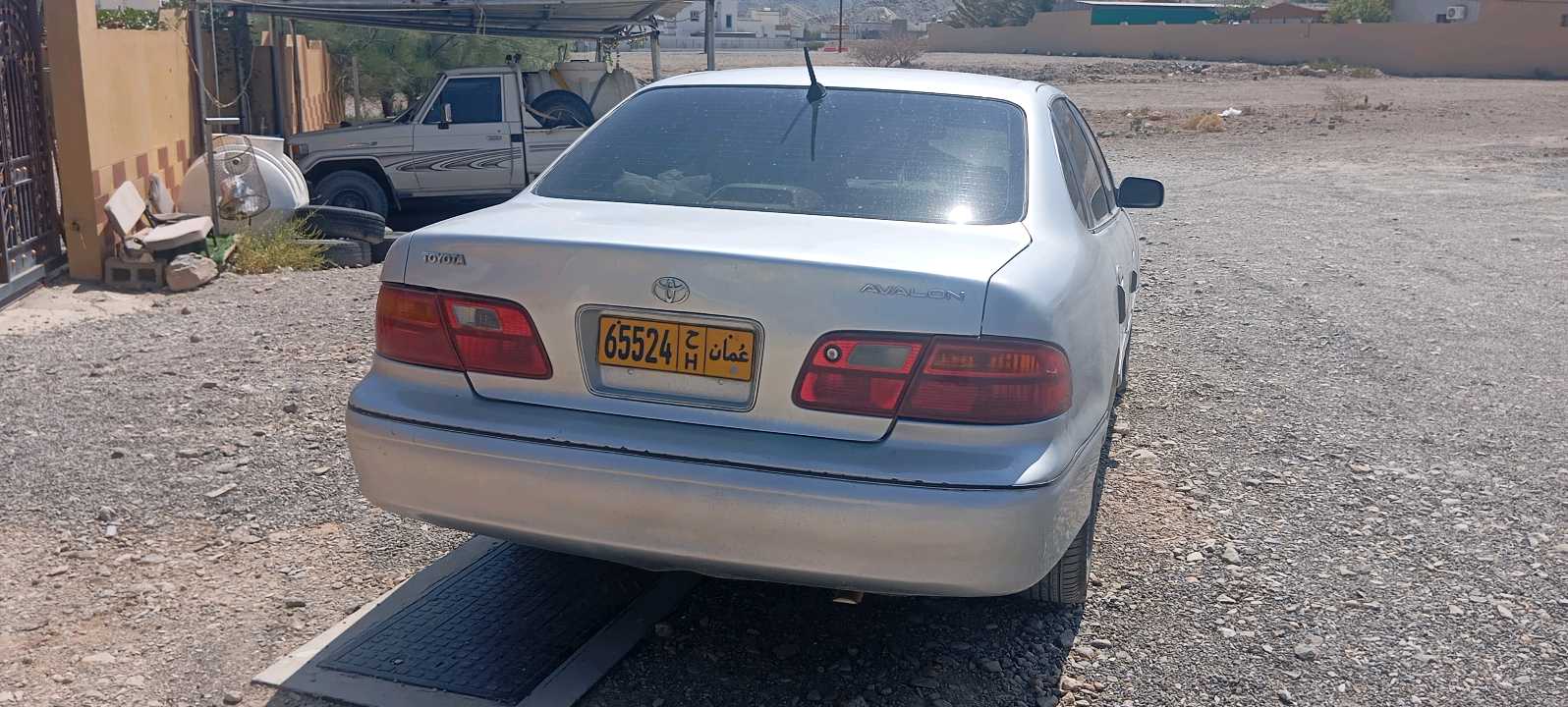 Car Image 1998 TOYOTA AVALON 