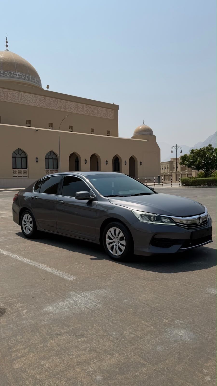 Car Image 2017 HONDA ACCORD LX