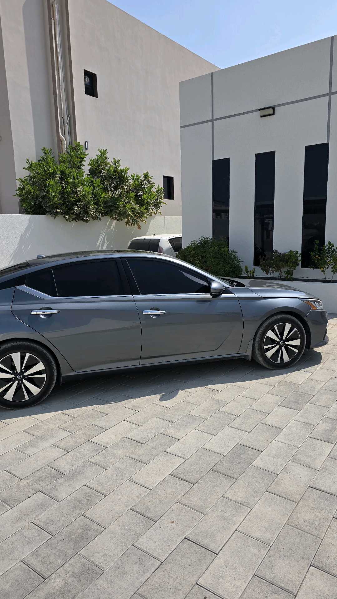 Car Image 2020 NISSAN ALTIMA SL