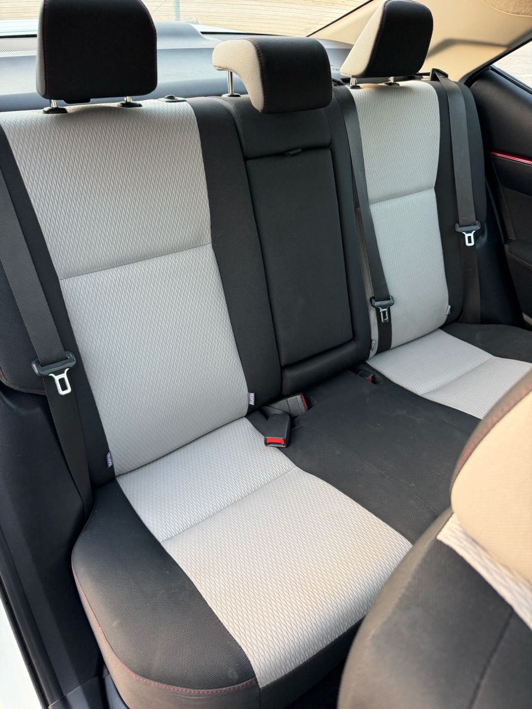 Car Image 2018 TOYOTA COROLLA ☓