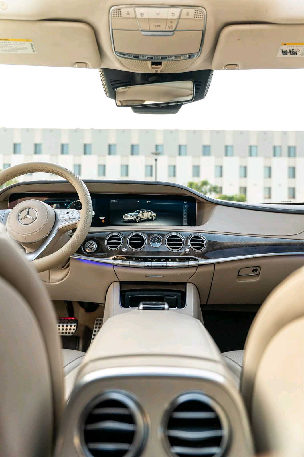 مرسيدس S Class 2025