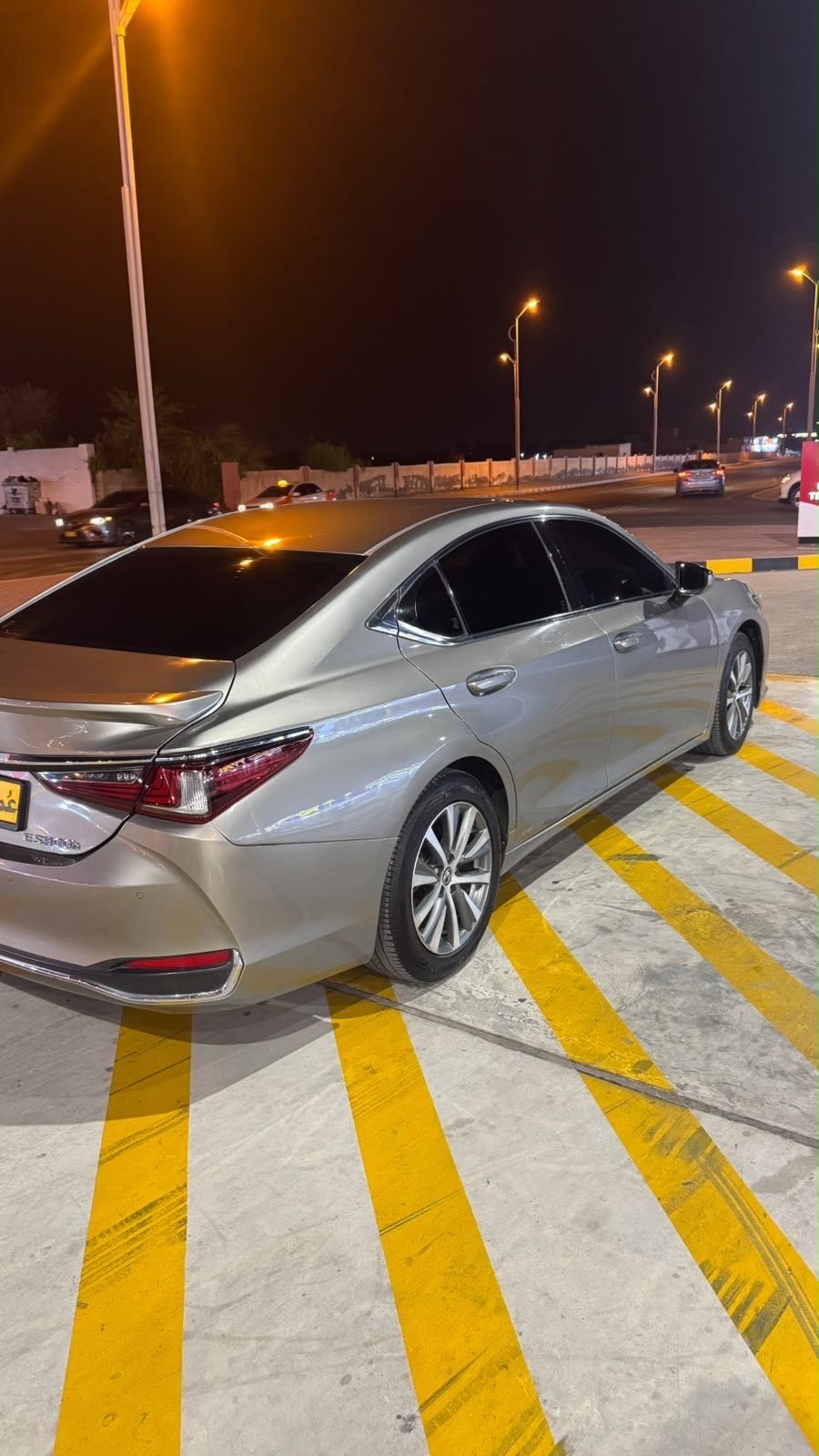 Car Image 2019 LEXUS ES 300