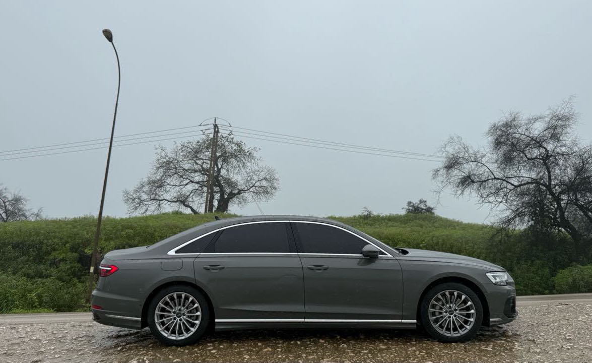 AUDI A8 2026