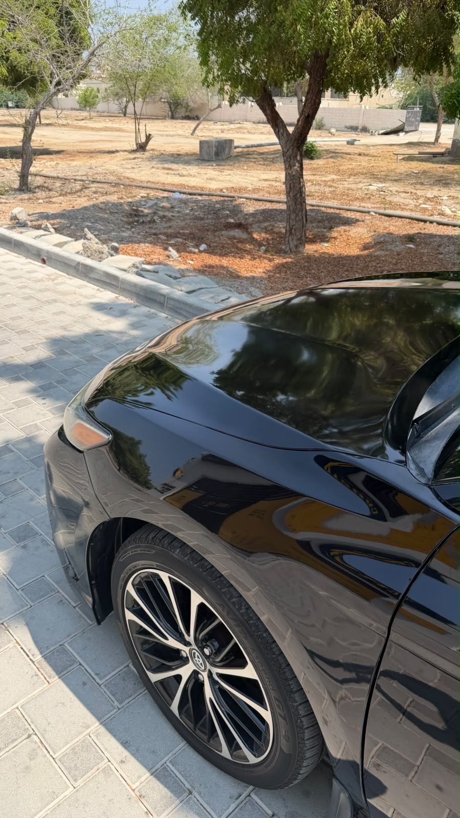 Car Image 2018 TOYOTA CAMRY SE