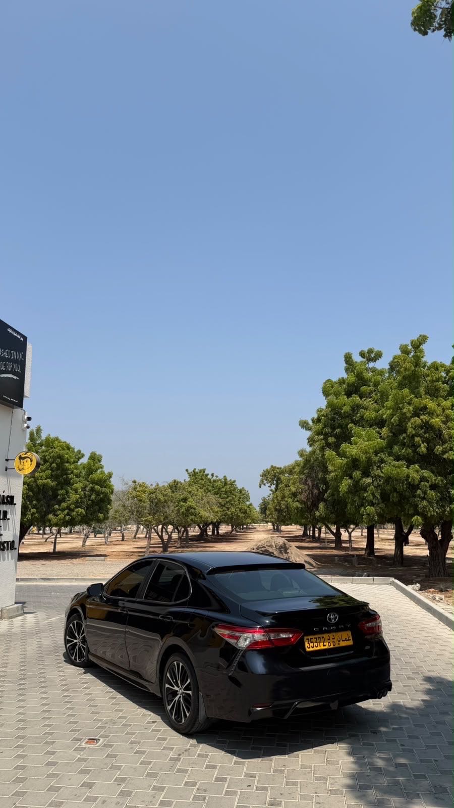 Car Image 2018 TOYOTA CAMRY SE