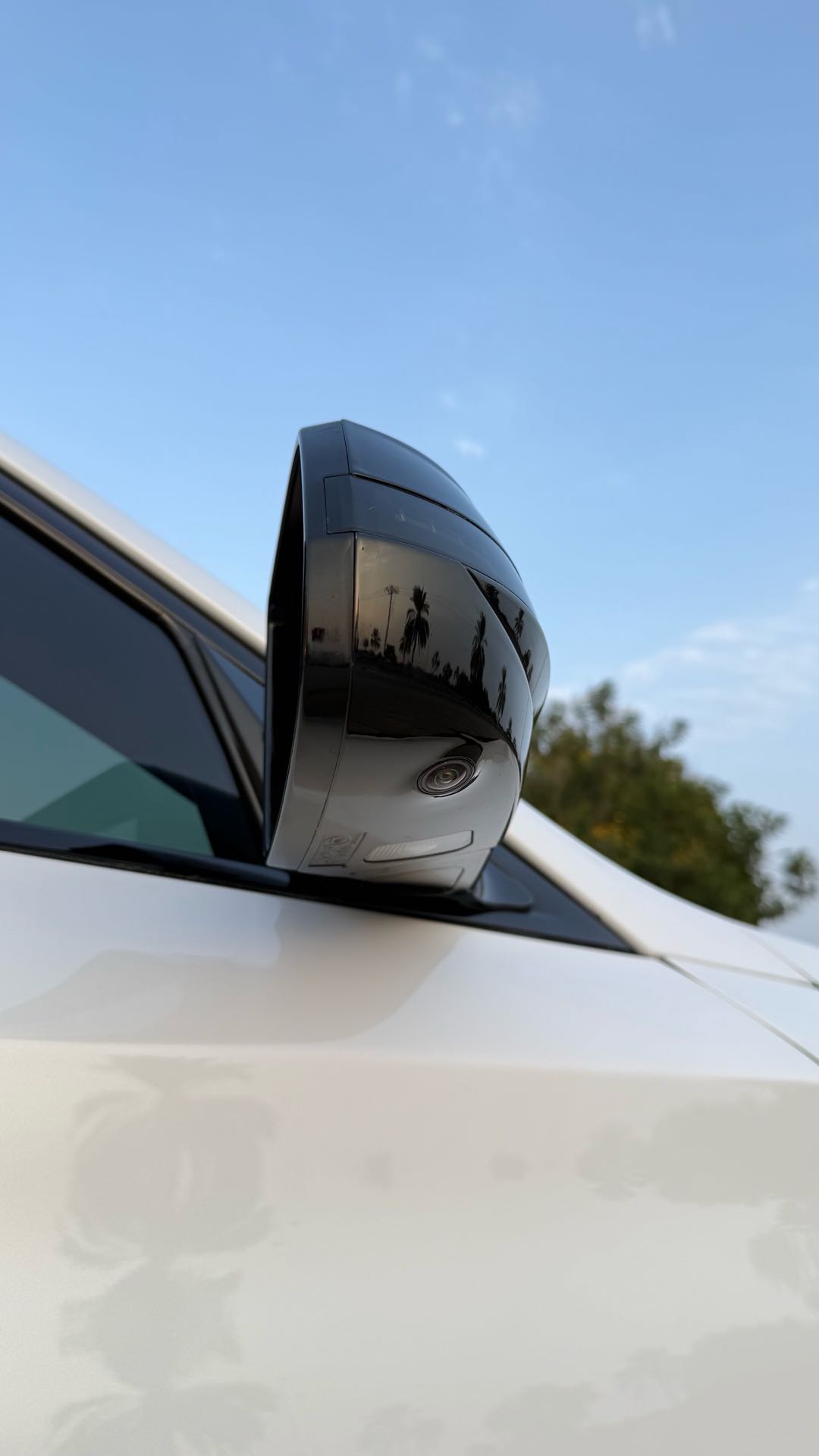 Car Image 2018 HYUNDAI GENESIS 