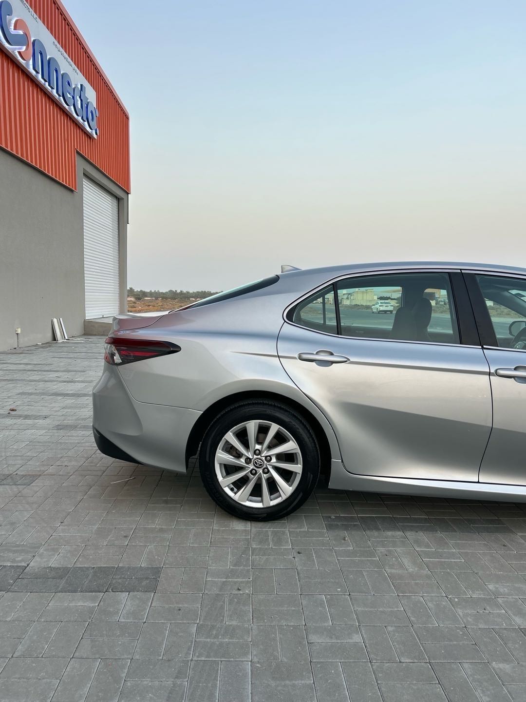 Car Image 2021 TOYOTA CAMRY LE