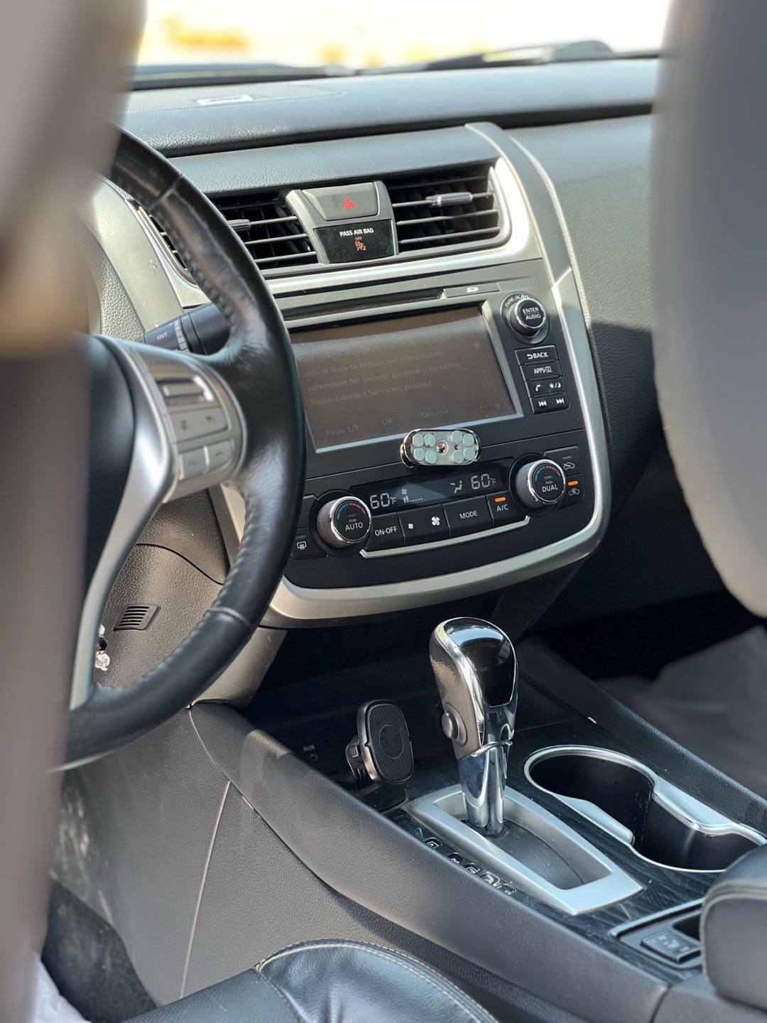 Car Image 2016 NISSAN ALTIMA SL