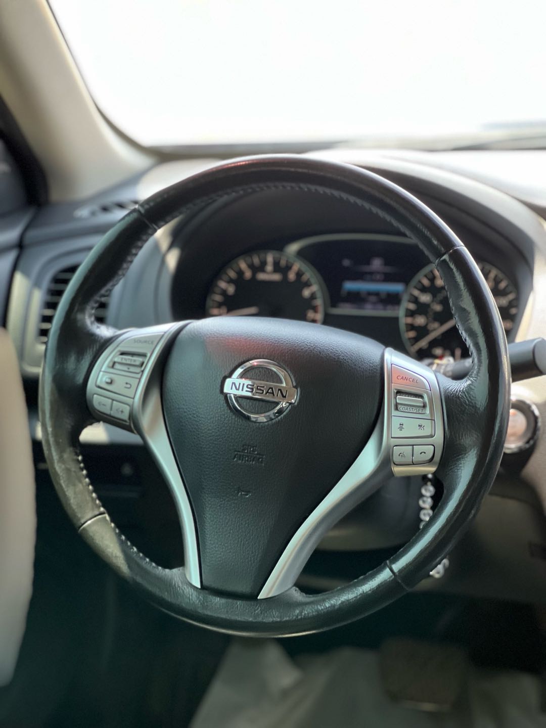 Car Image 2016 NISSAN ALTIMA SL