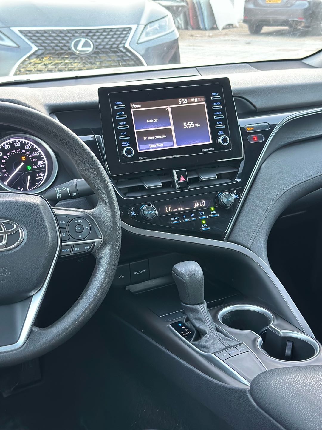 Car Image 2022 TOYOTA CAMRY LE