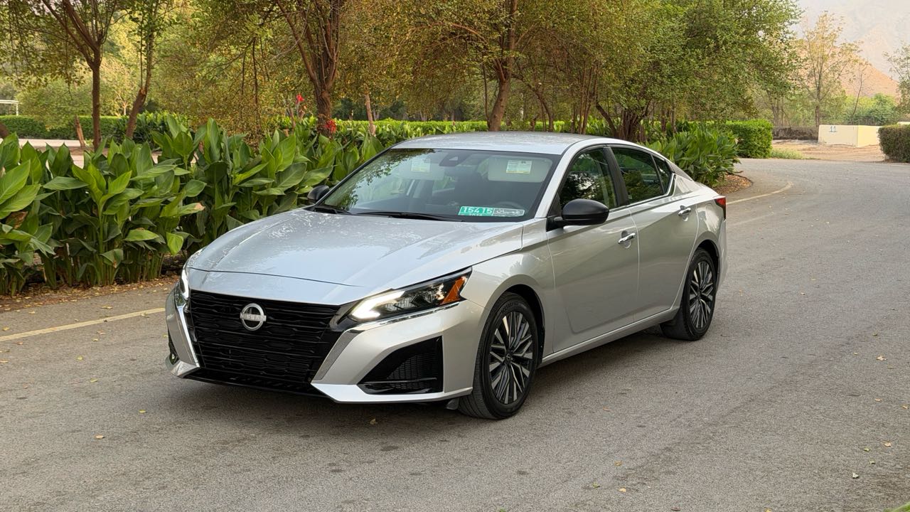 Car Image 2024 NISSAN ALTIMA SV