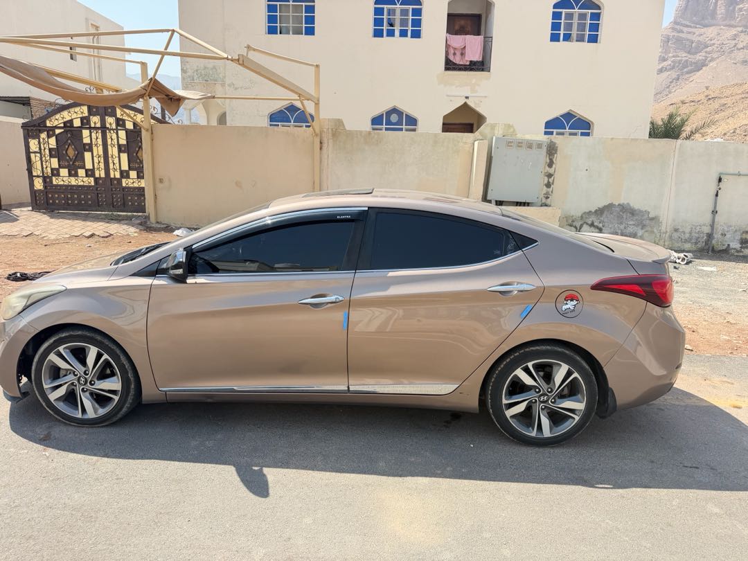 Car Image 2016 HYUNDAI ELANTRA GL