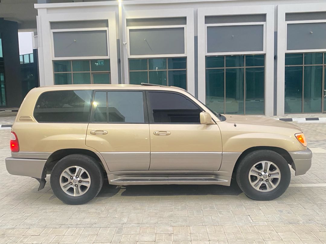 Car Image 1999 LEXUS LX 470