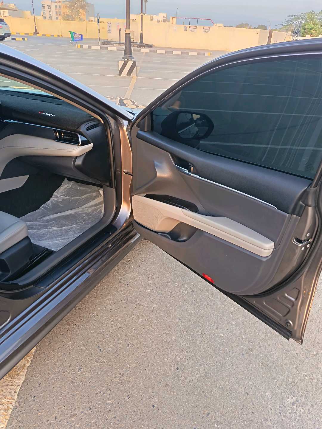 Car Image 2022 TOYOTA CAMRY SE