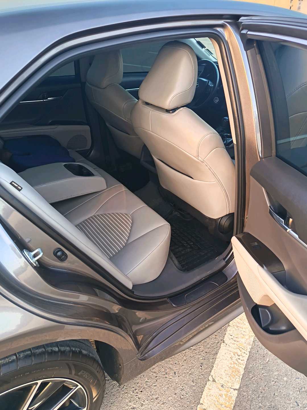Car Image 2022 TOYOTA CAMRY SE