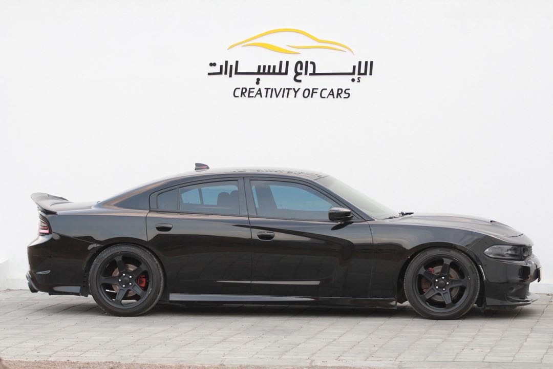 Car Image 2019 DODGE CHARGER R/T