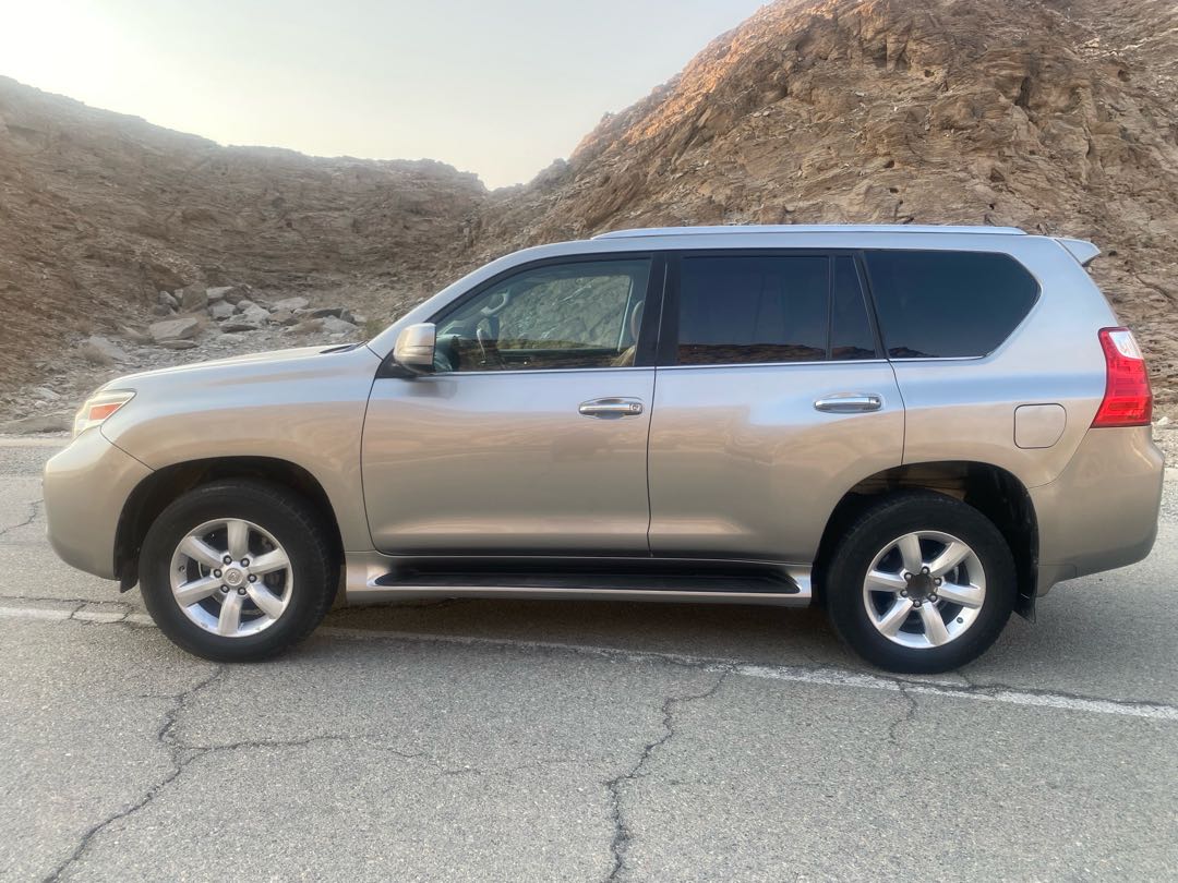 Car Image 2010 LEXUS GX 460