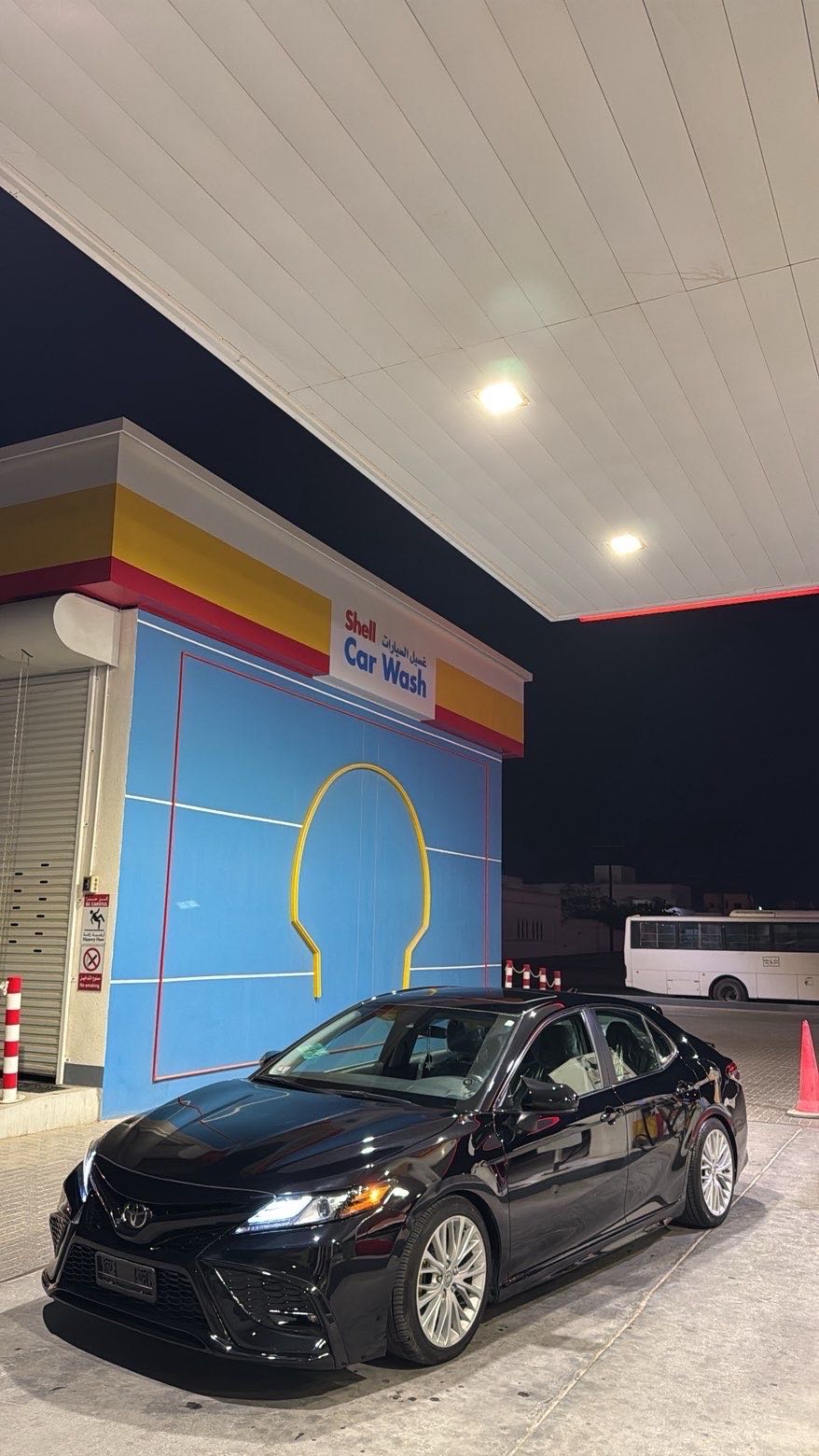 Car Image 2019 TOYOTA CAMRY SE