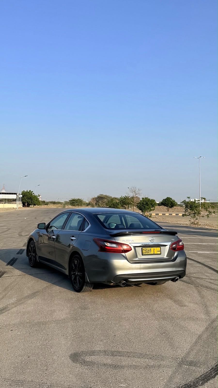 Car Image 2016 NISSAN ALTIMA SR
