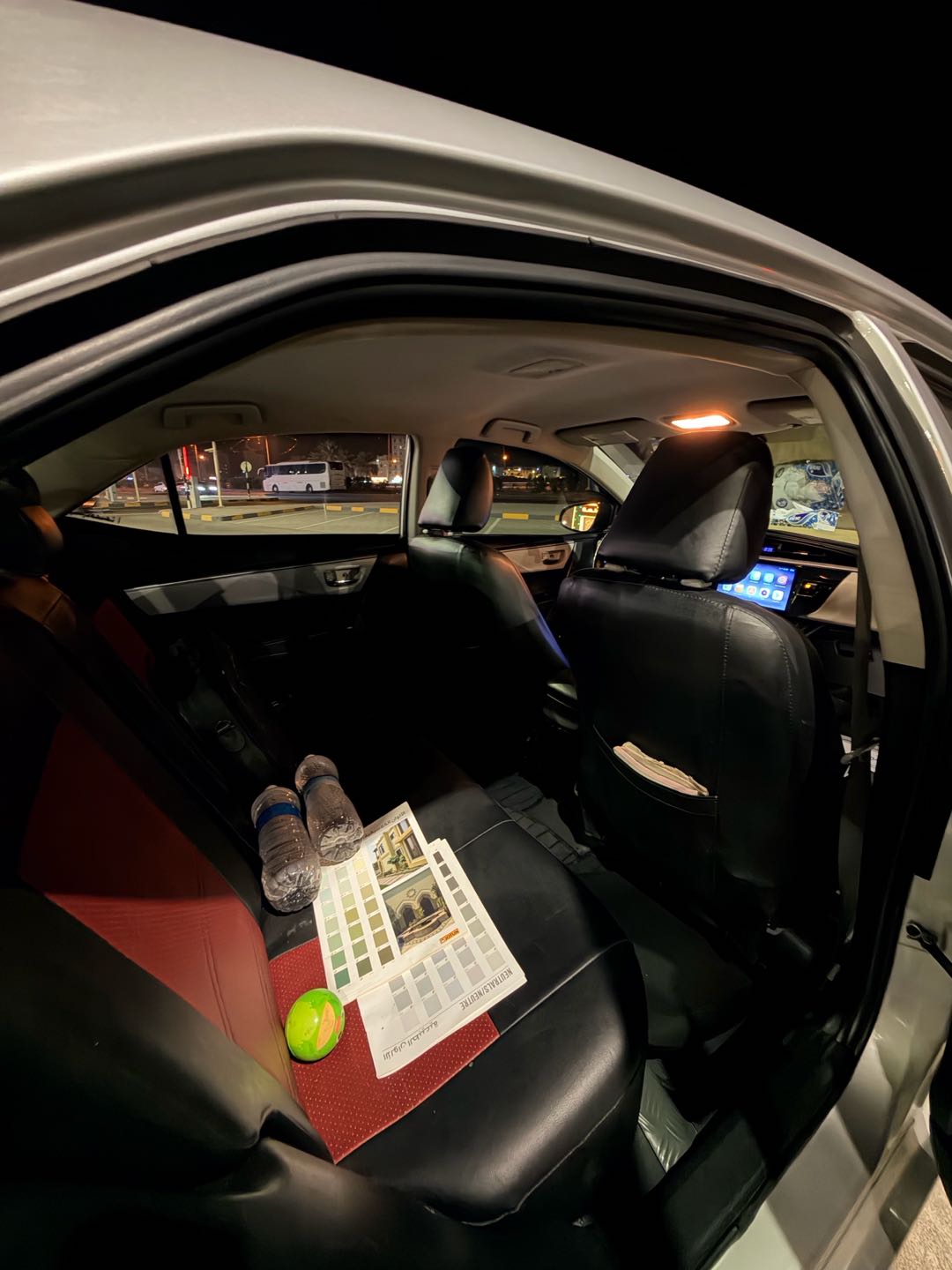 Car Image 2015 TOYOTA COROLLA LE