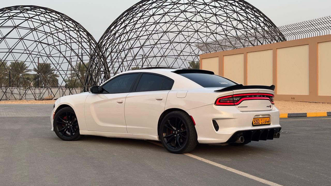 Car Image 2018 DODGE CHARGER GT