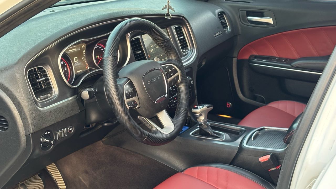 Car Image 2018 DODGE CHARGER GT