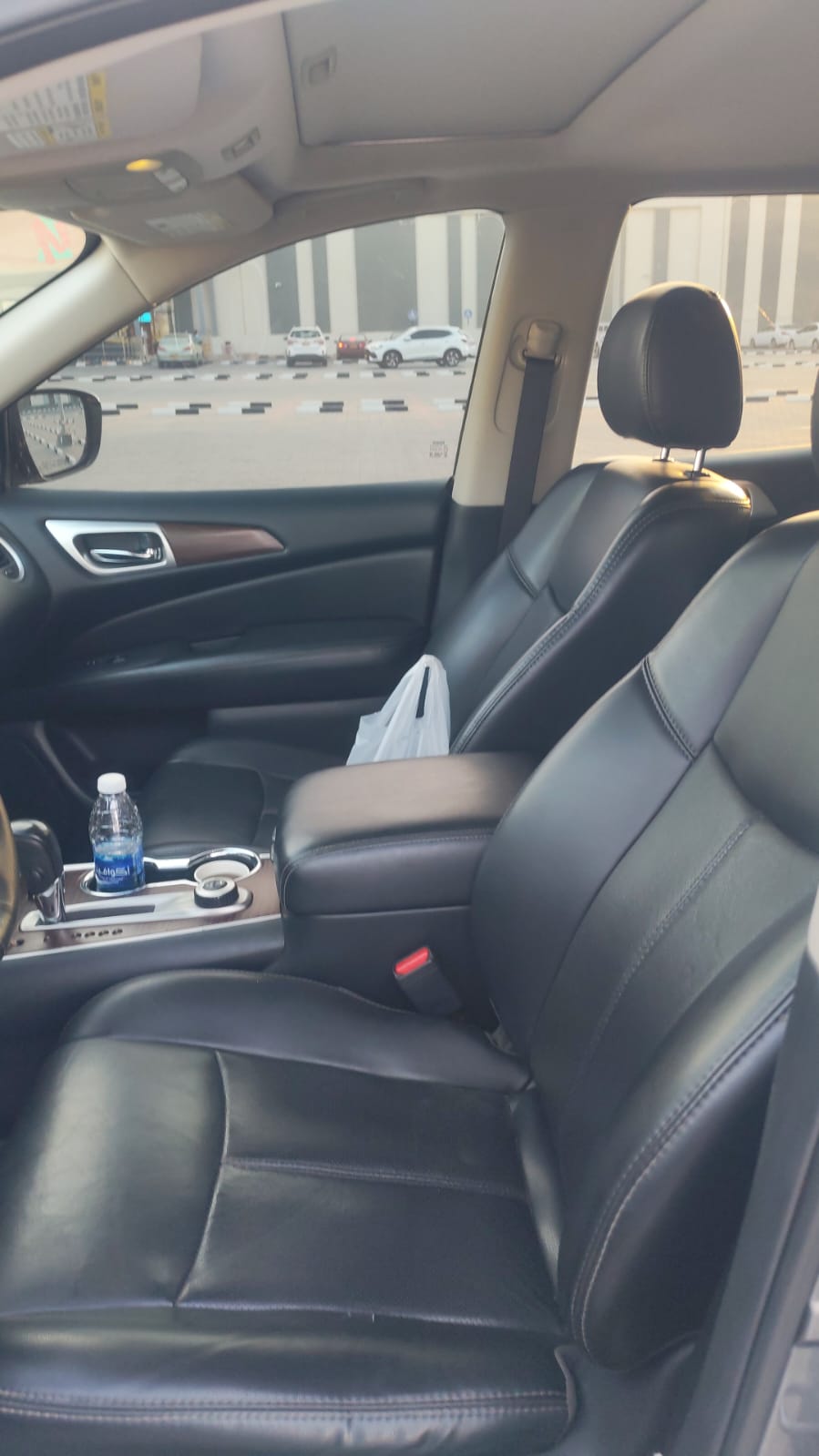 Car Image 2017 NISSAN PATHFINDER PLATINUM