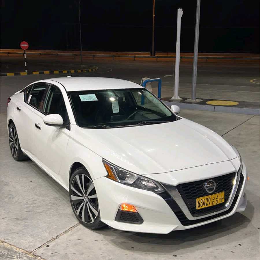 Car Image 2019 NISSAN ALTIMA S