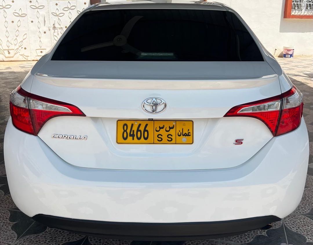Car Image 2014 TOYOTA COROLLA S