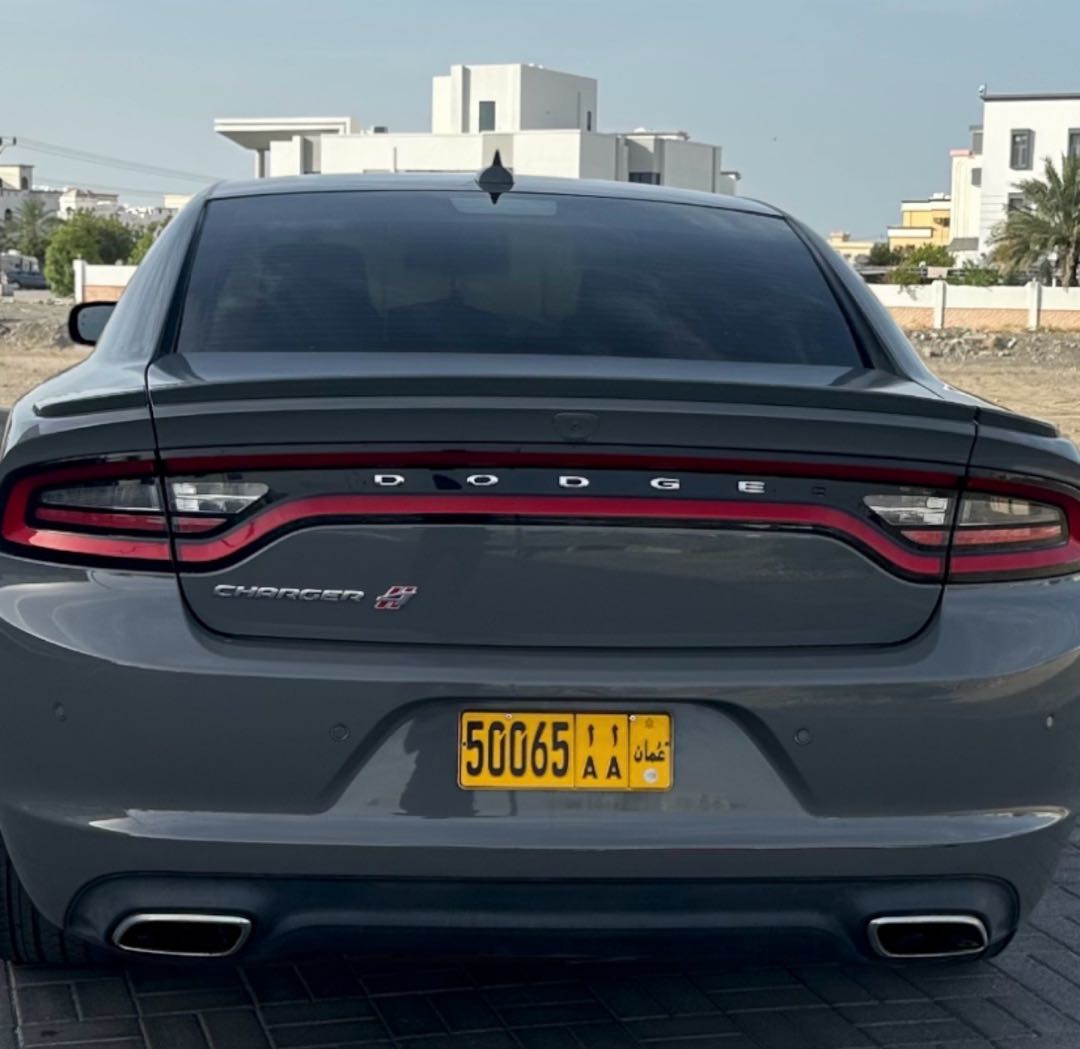 Car Image 2018 DODGE CHARGER GT