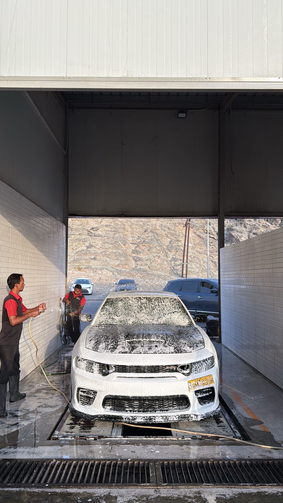 Car Image 2019 DODGE CHARGER SXT