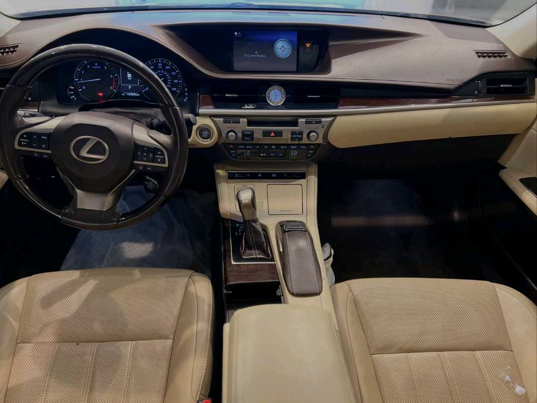 Car Image 2018 LEXUS ES 350