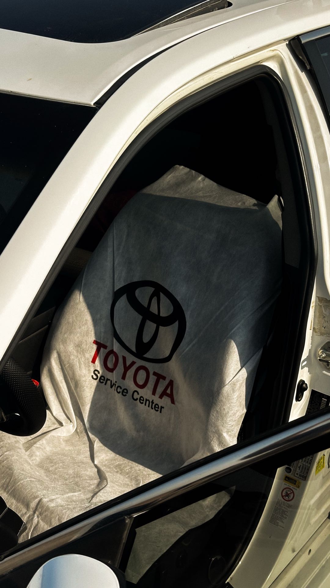 Car Image 2014 TOYOTA CAMRY SE