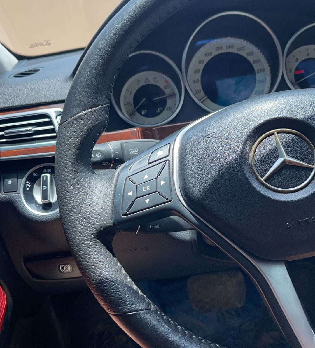Car Image 2014 MERCEDES E Class 350
