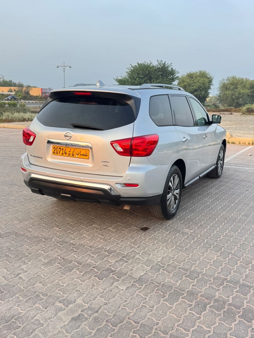Car Image 2019 NISSAN PATHFINDER SL
