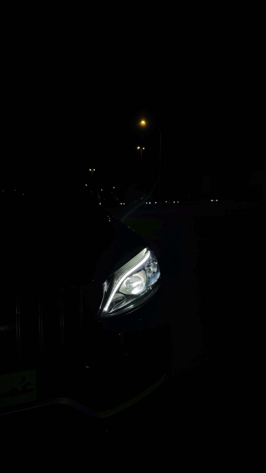 Car Image 2017 MERCEDES C Class 300