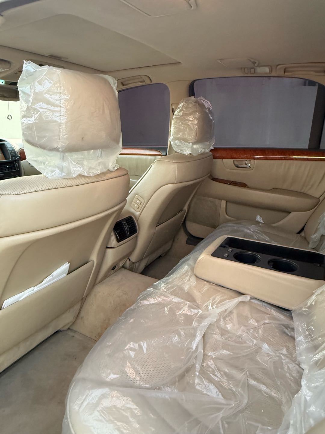 Car Image 2004 LEXUS LS 430