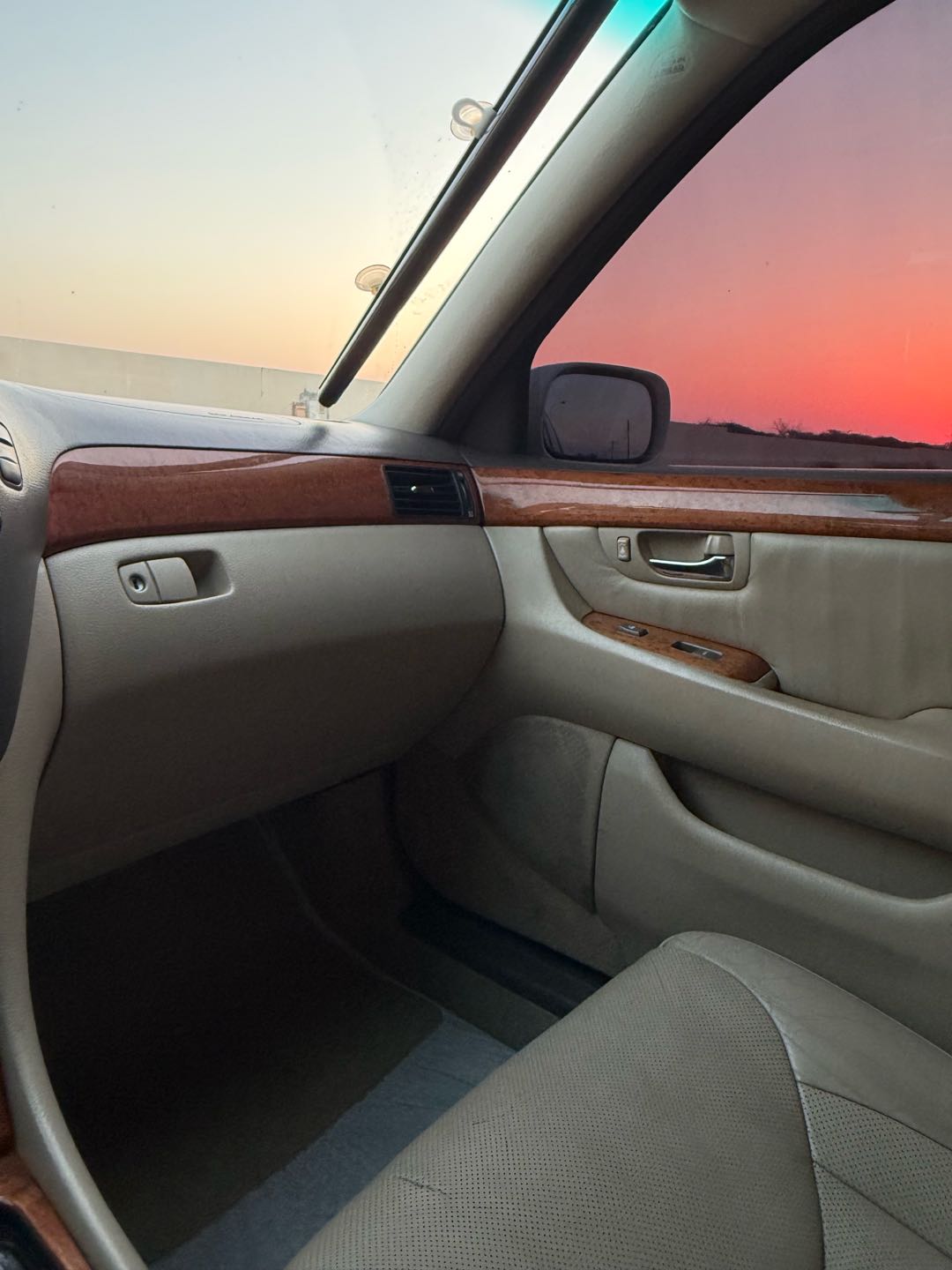 Car Image 2004 LEXUS LS 430