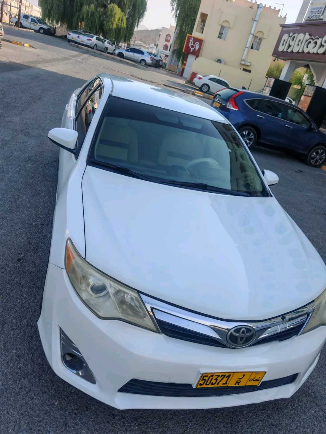 Car Image 2014 TOYOTA CAMRY SE