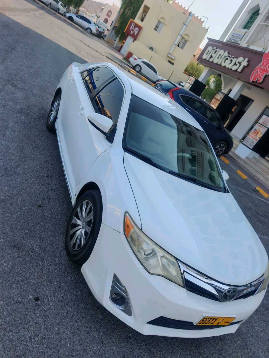 Car Image 2014 TOYOTA CAMRY SE