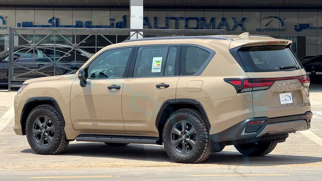 Car Image 2026 LEXUS LX 700 H