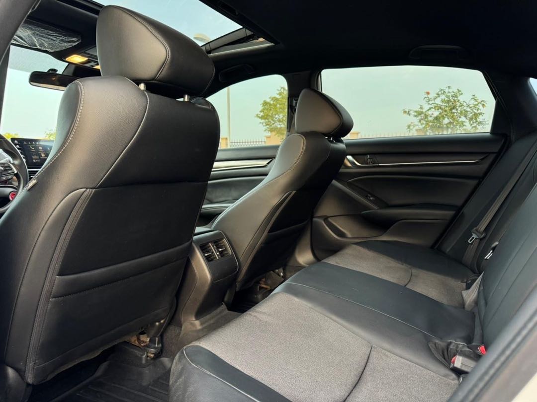 Car Image 2018 HONDA ACCORD SPORT