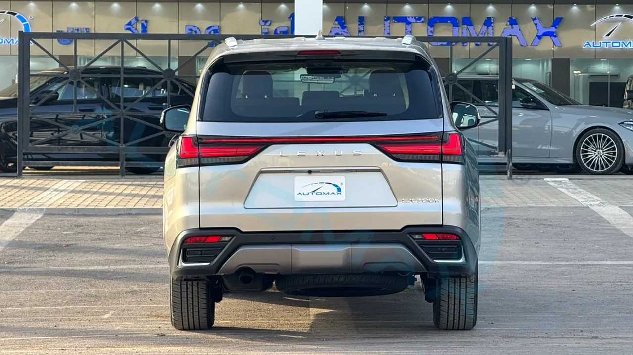 Car Image 2026 LEXUS LX 700 H