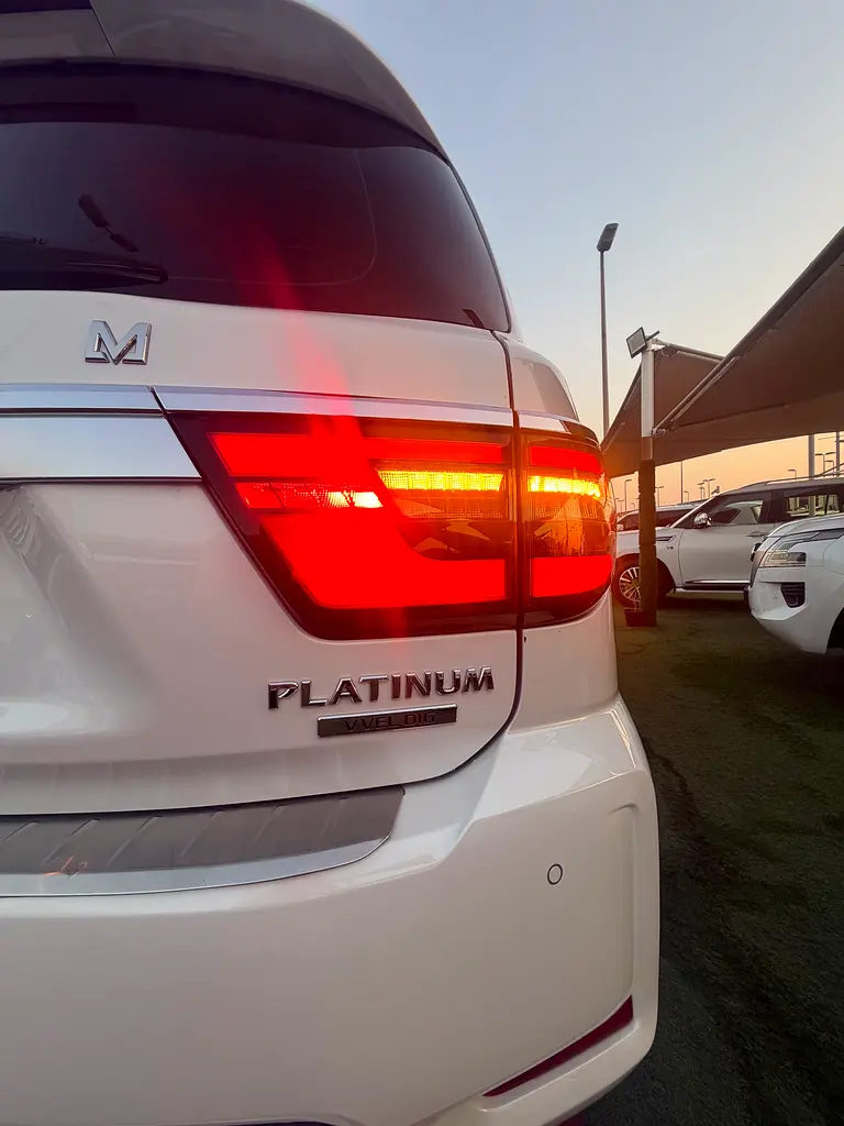 Car Image 2021 NISSAN PATROL Platinum
