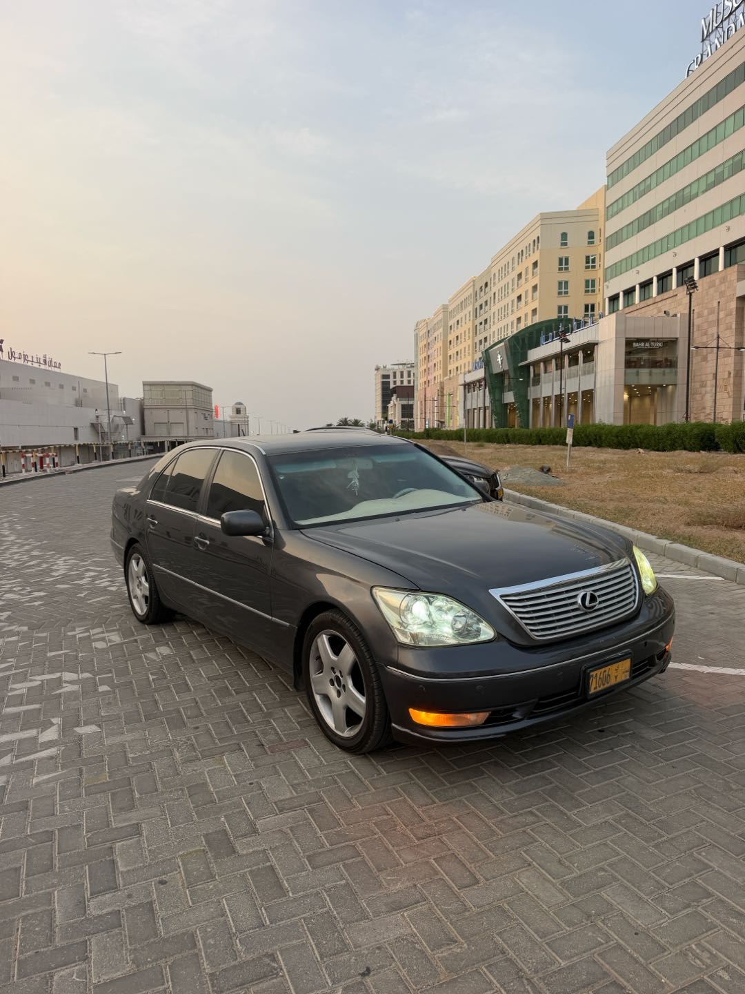 Car Image 2005 LEXUS LS 430