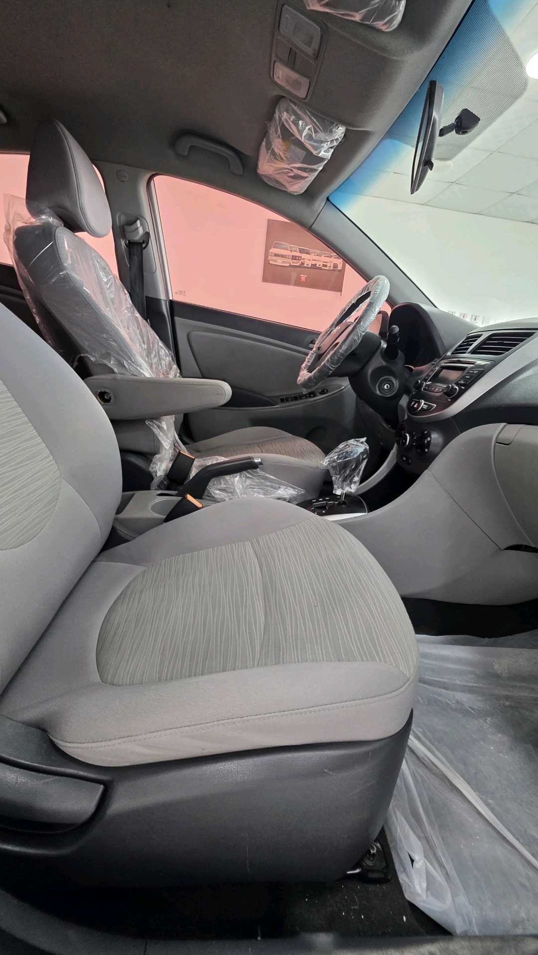 Car Image 2017 HYUNDAI ACCENT 