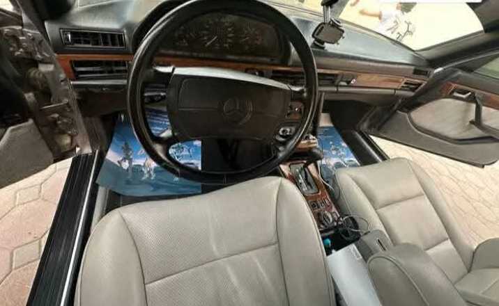 Car Image 1990 MERCEDES S Class 300