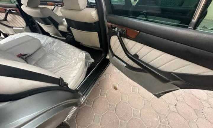 Car Image 1990 MERCEDES S Class 300